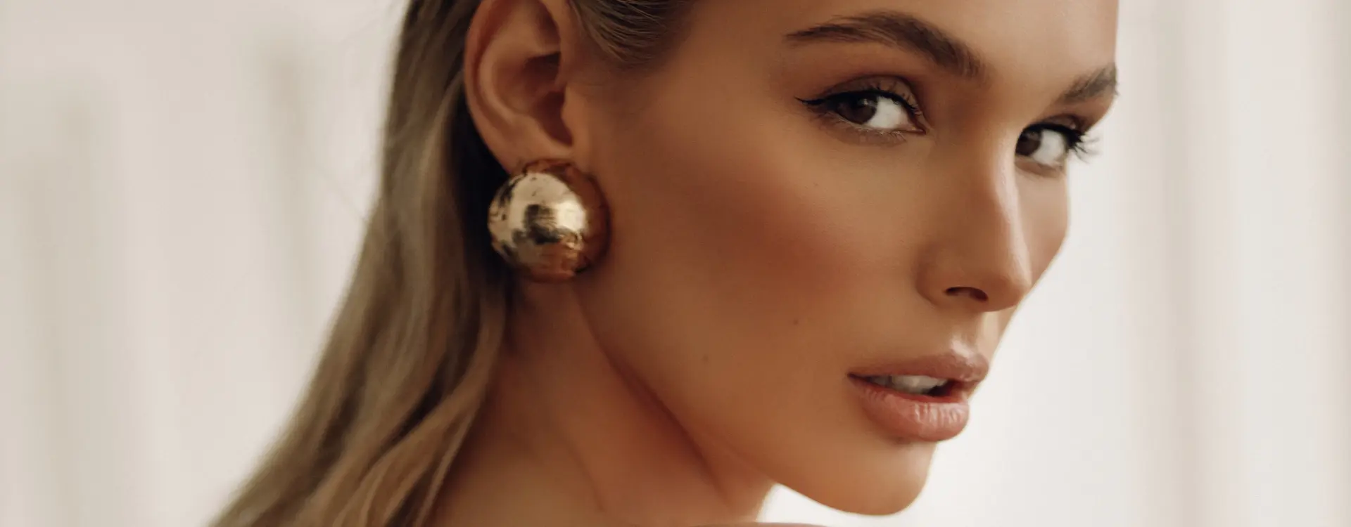Revitalize Your Beauty with Bellava's PDO Thread Lift treatment at Bellava MedAesthetics & Plastic Surgery Center in Bedford Hills, NY (Westchester County)
